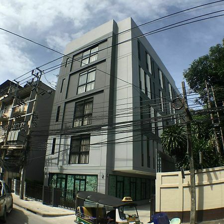 28 Place Bangkok Bagian luar foto