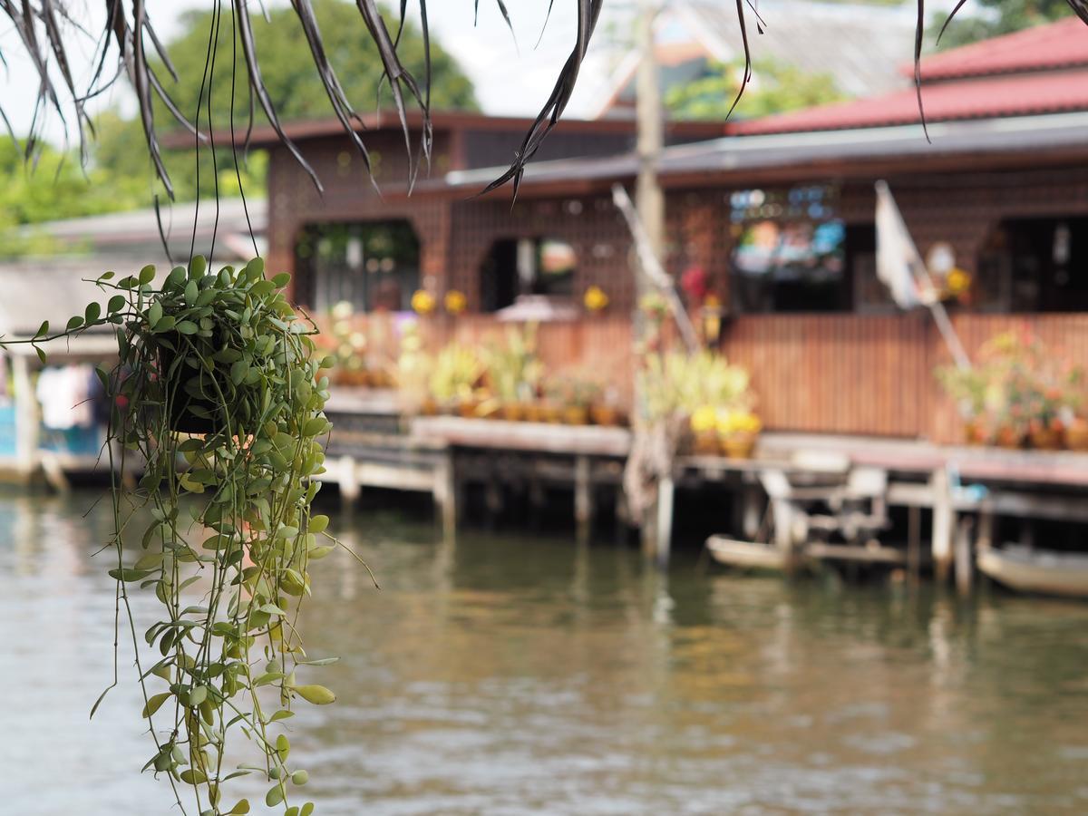 28 Place Bangkok Bagian luar foto